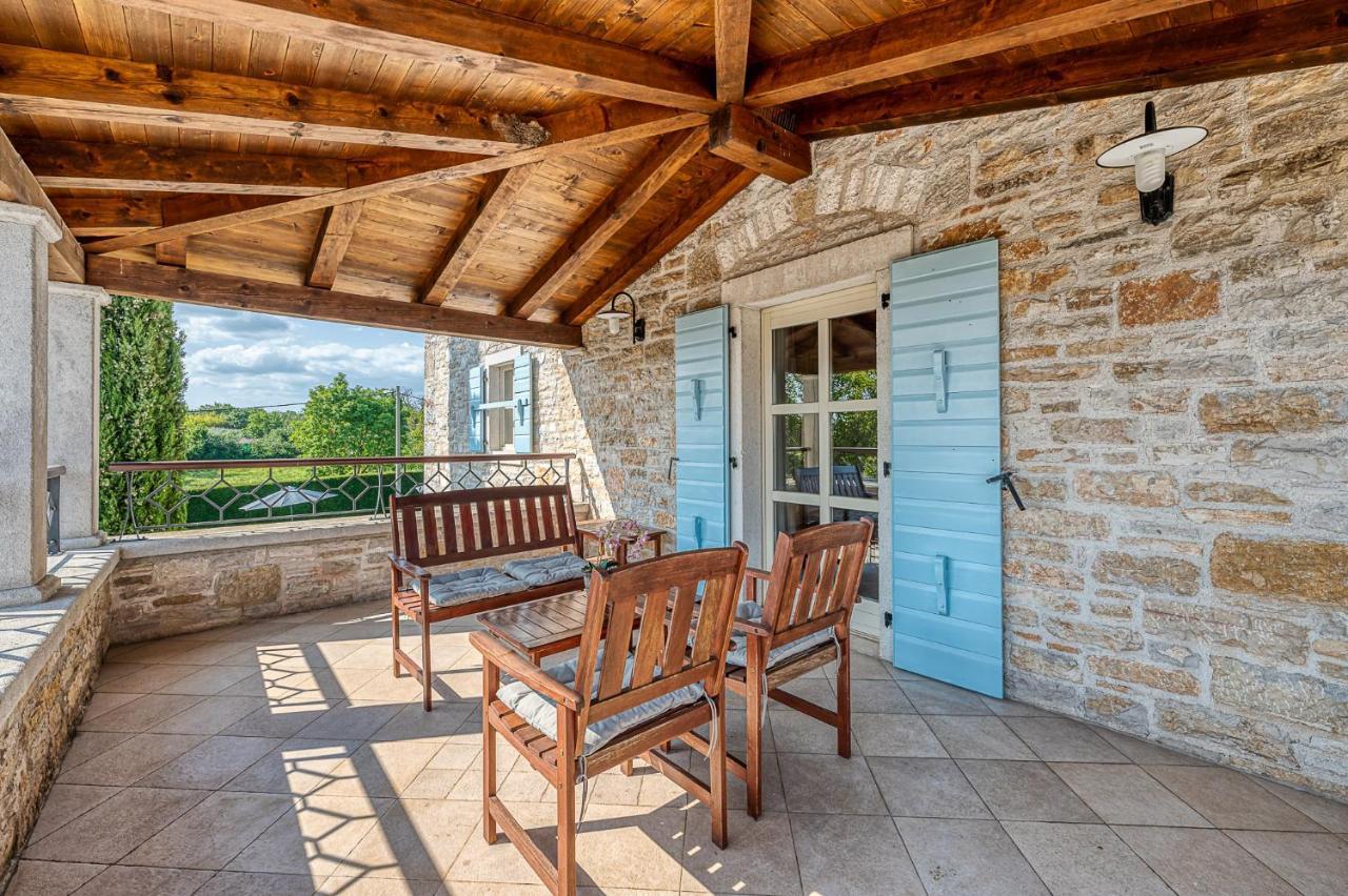 Villa Paolina With Hot Tub Višnjan エクステリア 写真