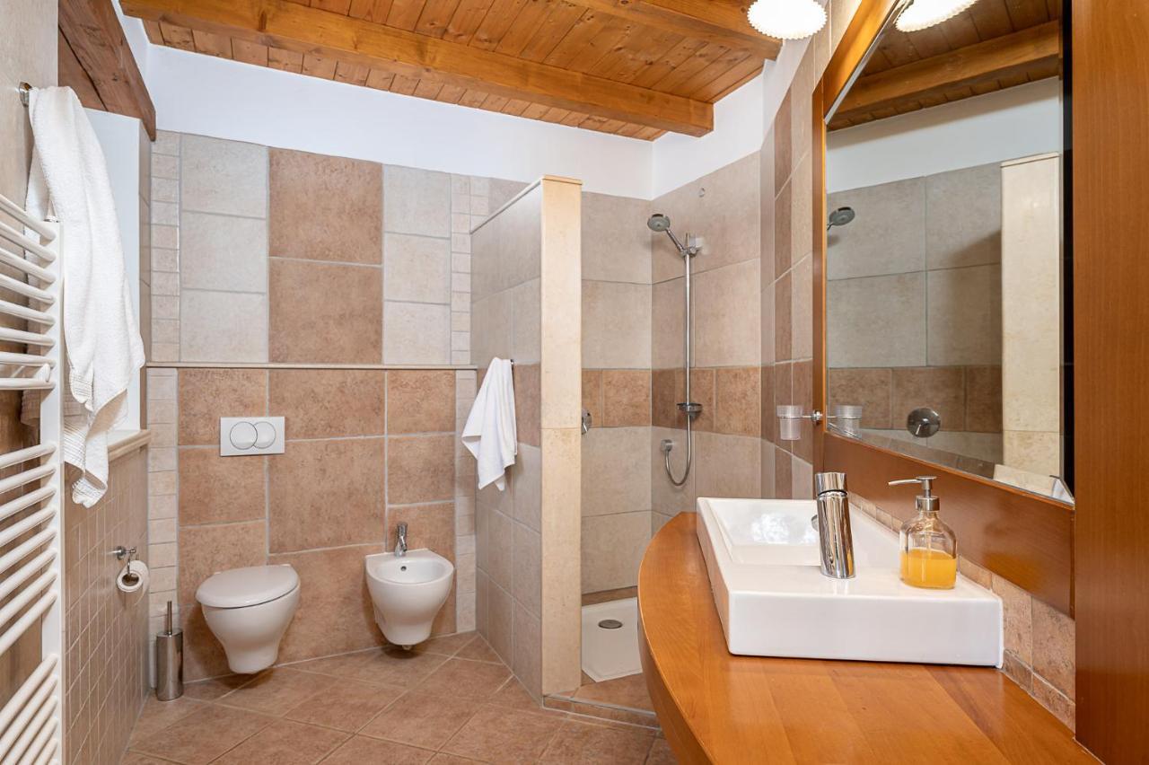 Villa Paolina With Hot Tub Višnjan エクステリア 写真