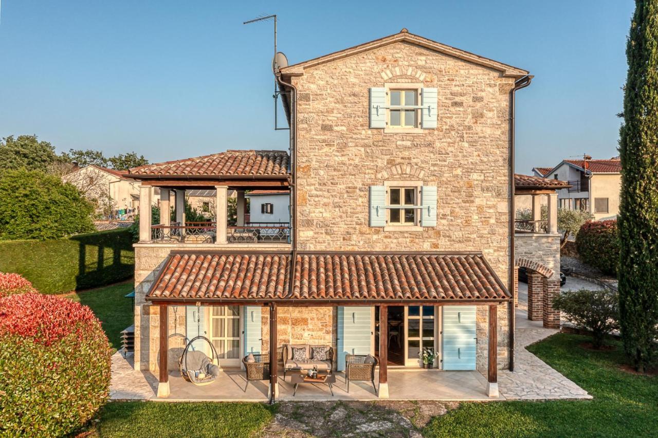 Villa Paolina With Hot Tub Višnjan エクステリア 写真